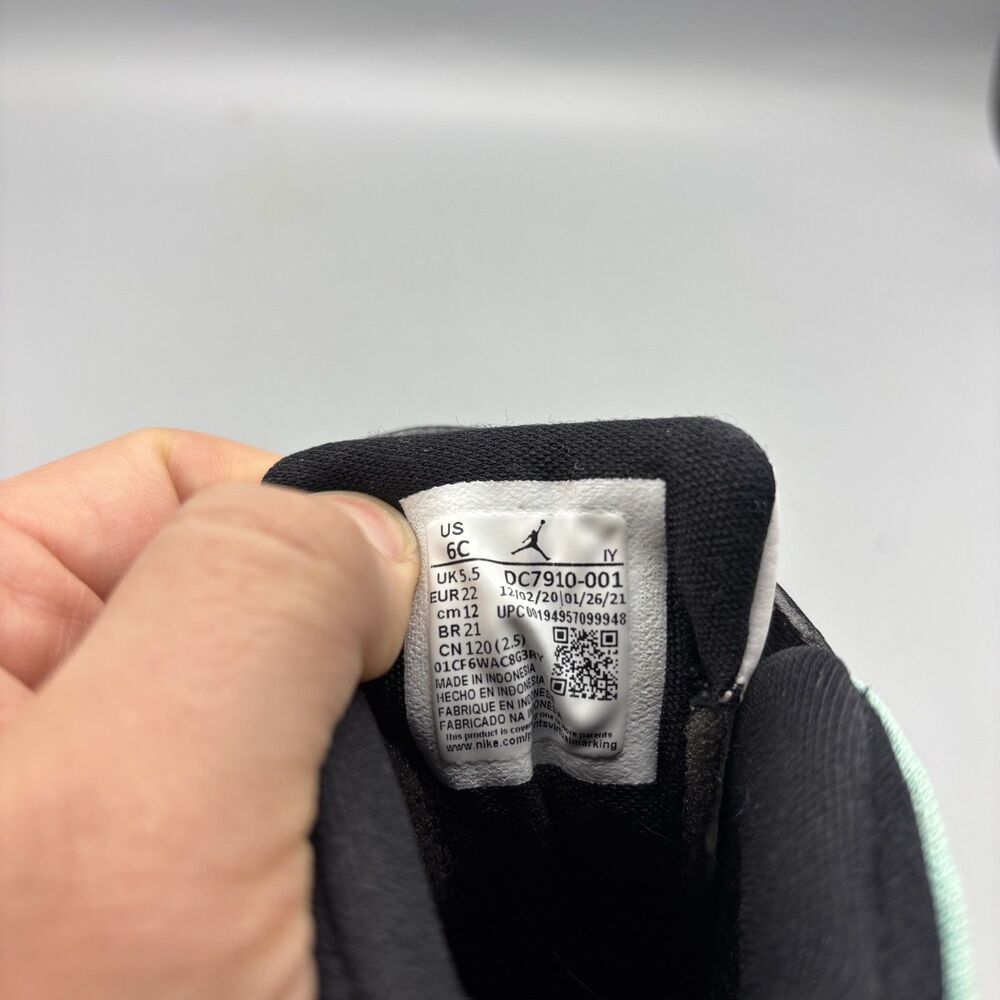 Jordan Pro Strong (TD) Sneaker Black White Tropical Twist Hook & Loop Size 6C - Picture 2 of 7